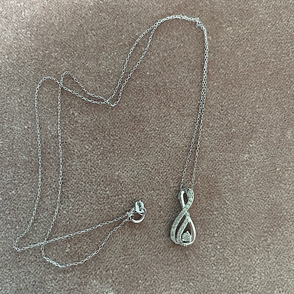 1/4 Carat T.W Diamond Teardrop Pendant Necklace - Picture 5 of 9